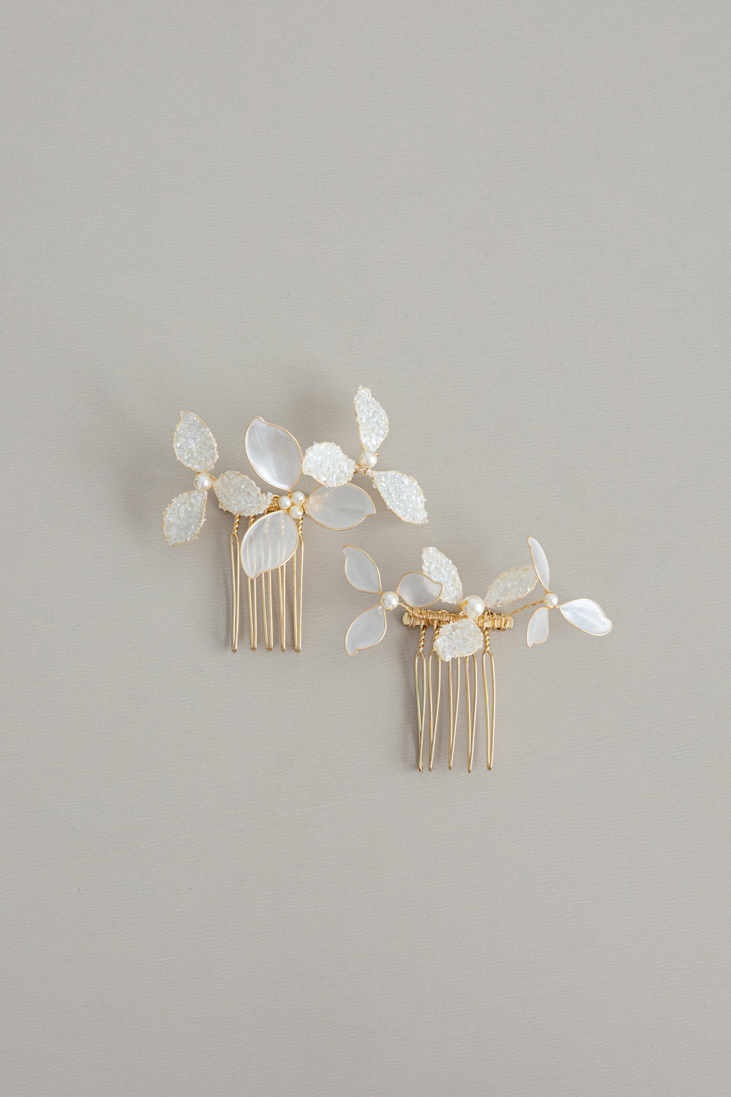 Frosted Petal Combs