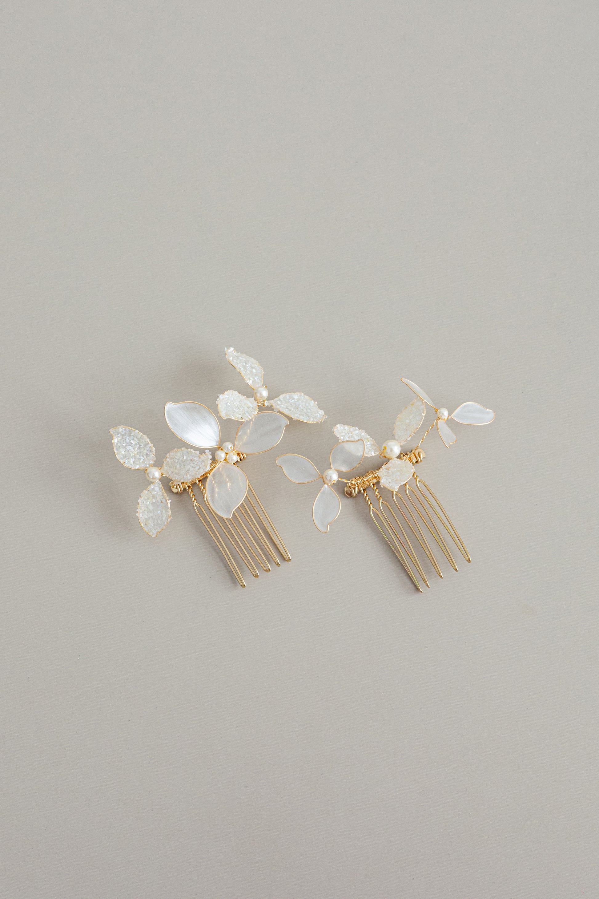 Frosted Petal Combs