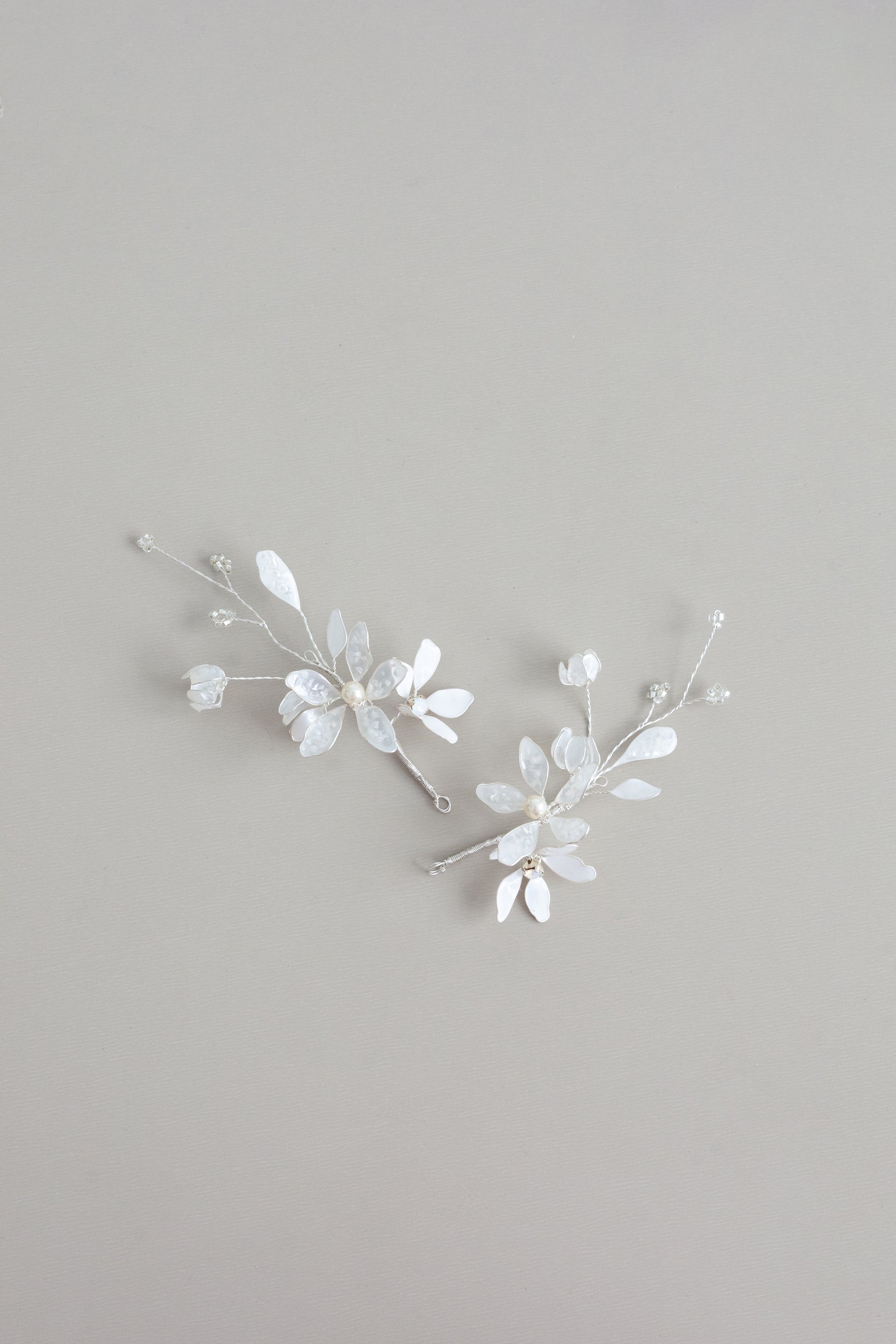 White Blossom Vine