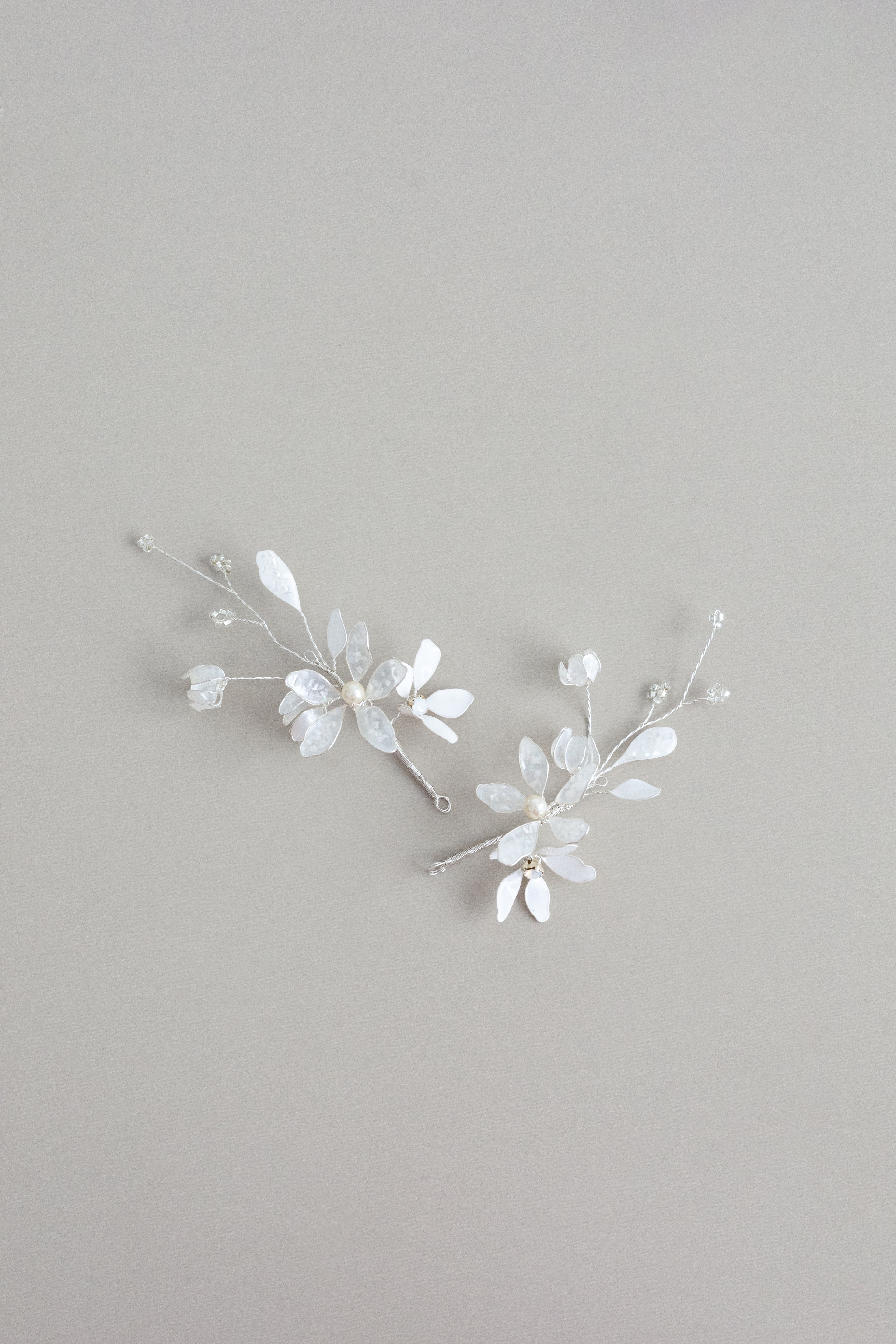 White Blossom Vine