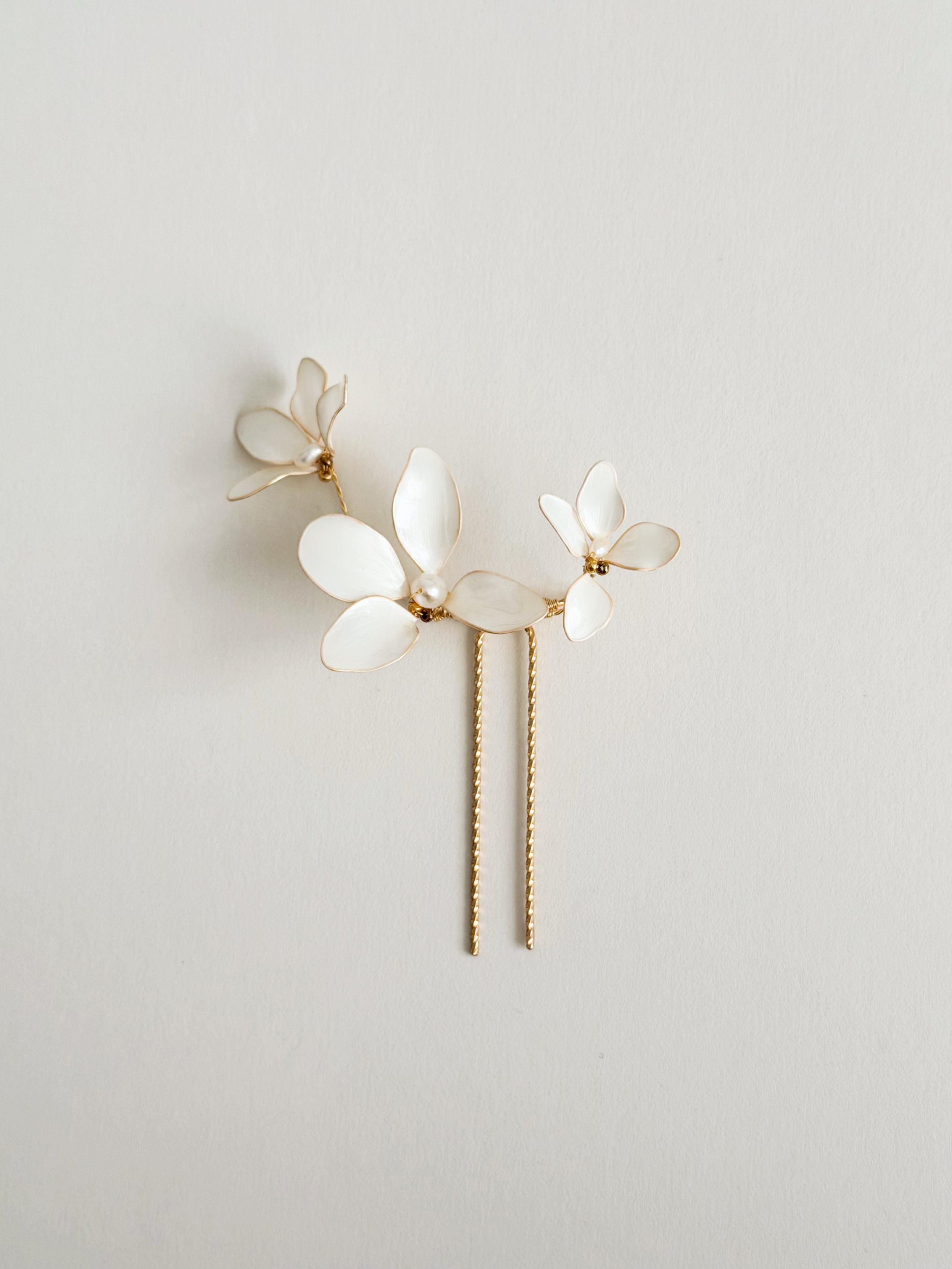 Ivory Petal Hair Pins